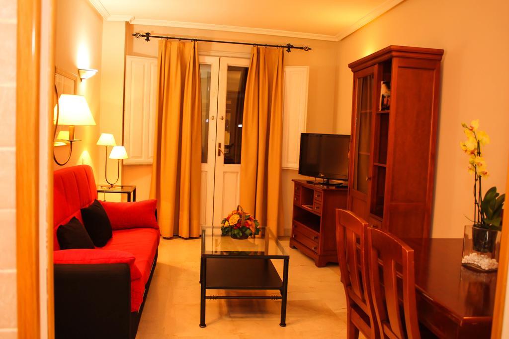 Apartamentos Caballero De Gracia Madrid Eksteriør bilde