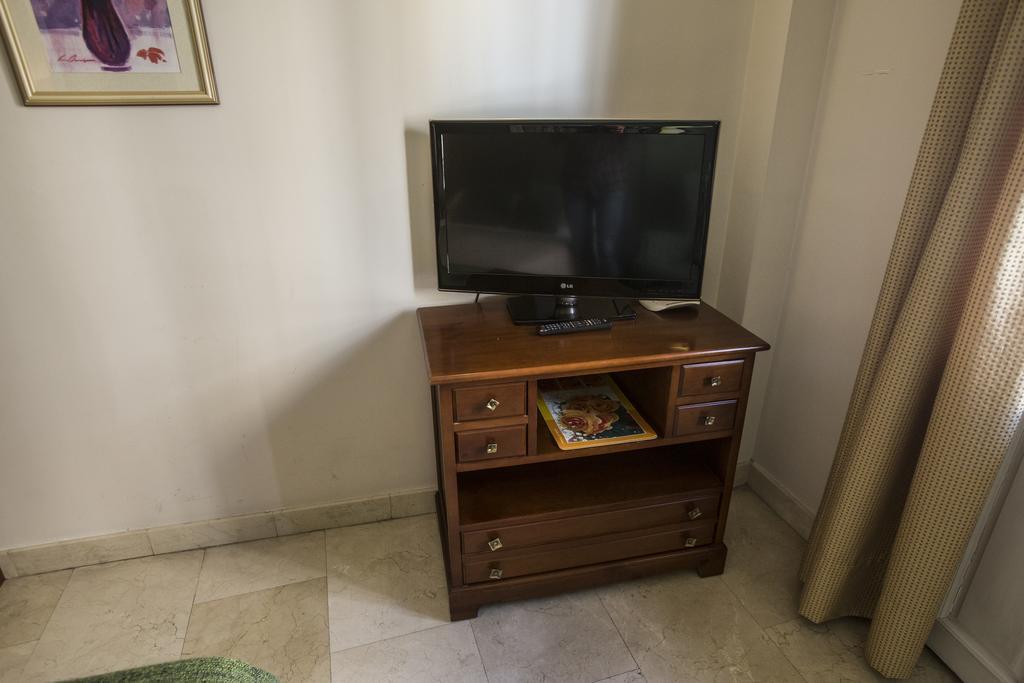 Apartamentos Caballero De Gracia Madrid Eksteriør bilde