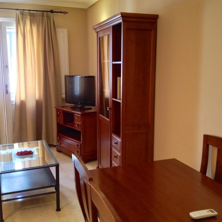 Apartamentos Caballero De Gracia Madrid Eksteriør bilde