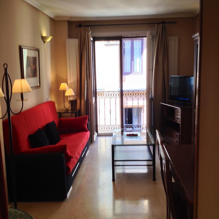 Apartamentos Caballero De Gracia Madrid Eksteriør bilde