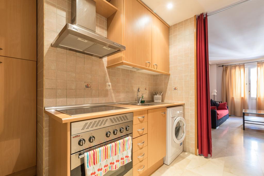 Apartamentos Caballero De Gracia Madrid Eksteriør bilde