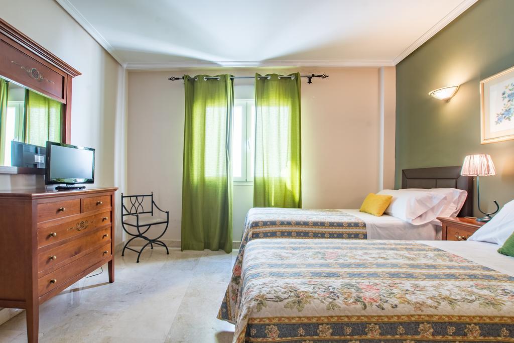 Apartamentos Caballero De Gracia Madrid Eksteriør bilde