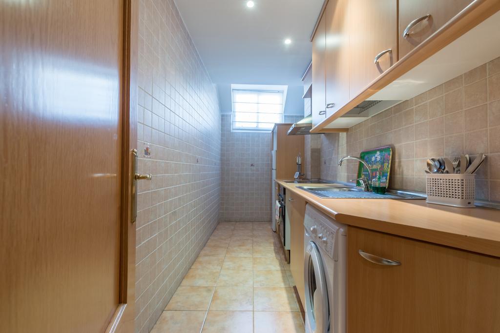 Apartamentos Caballero De Gracia Madrid Eksteriør bilde