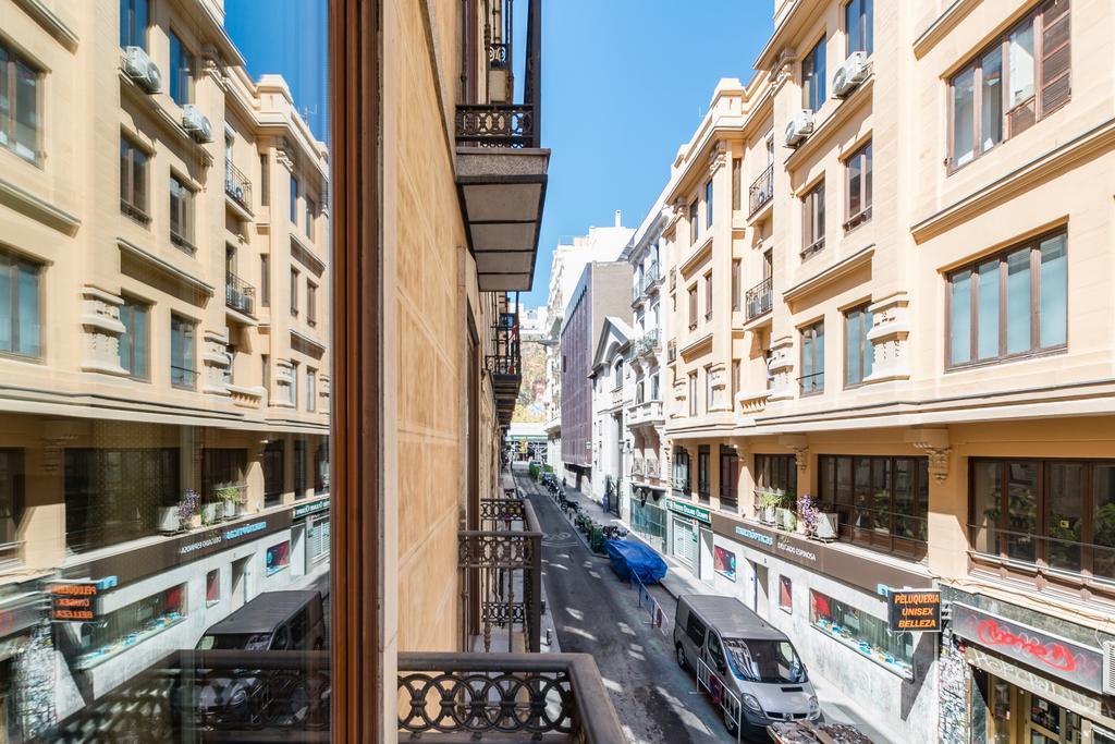 Apartamentos Caballero De Gracia Madrid Eksteriør bilde