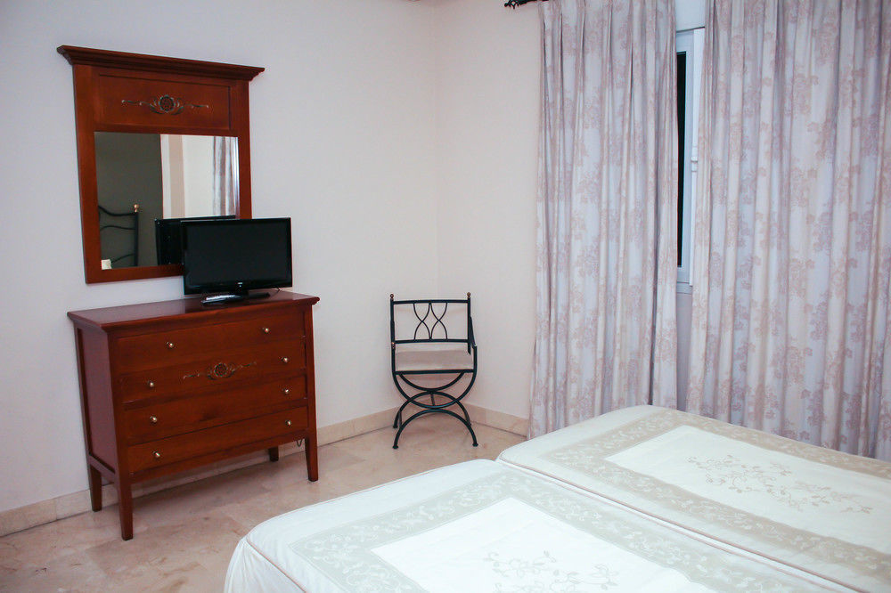 Apartamentos Caballero De Gracia Madrid Eksteriør bilde