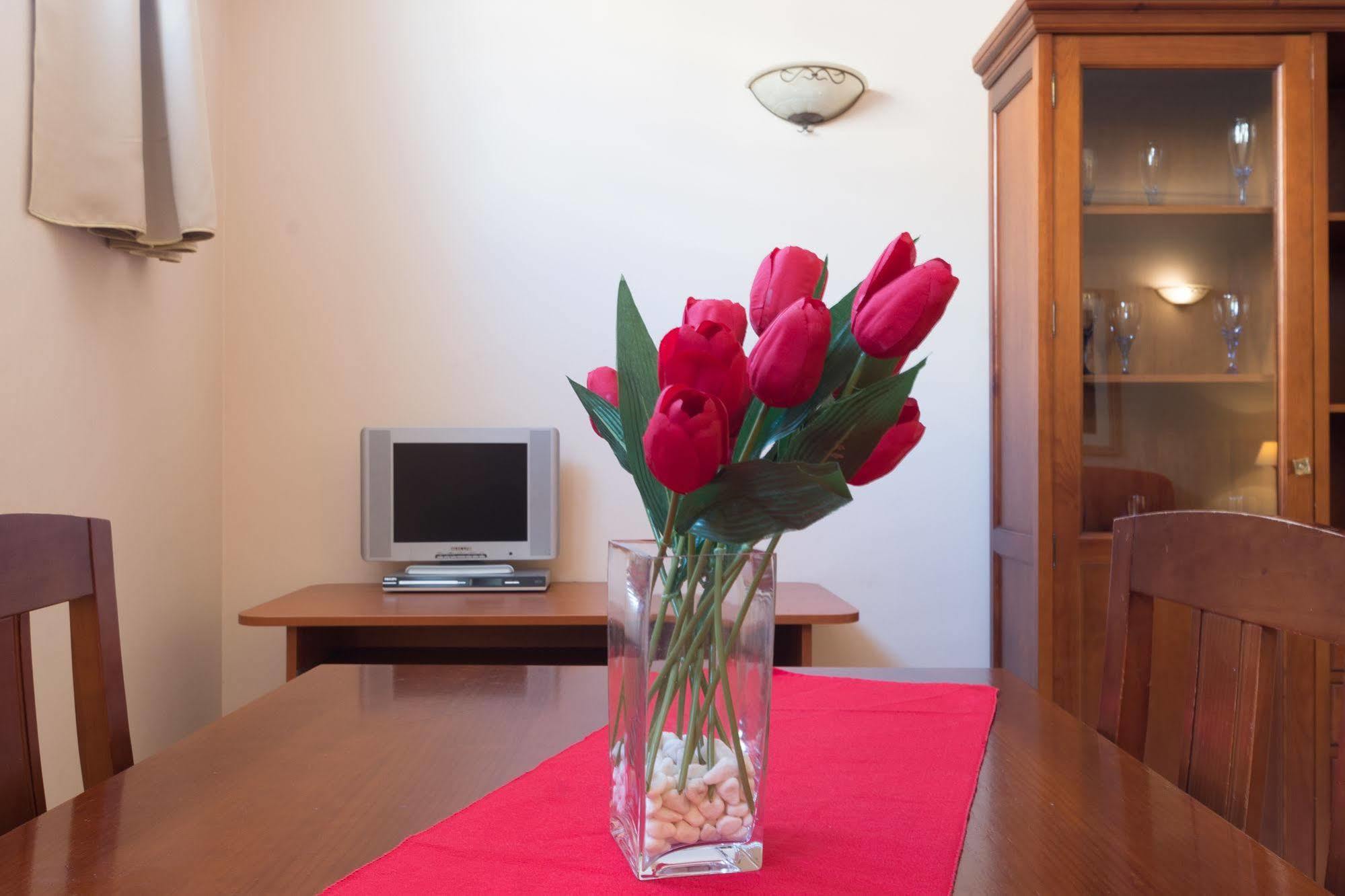 Apartamentos Caballero De Gracia Madrid Eksteriør bilde